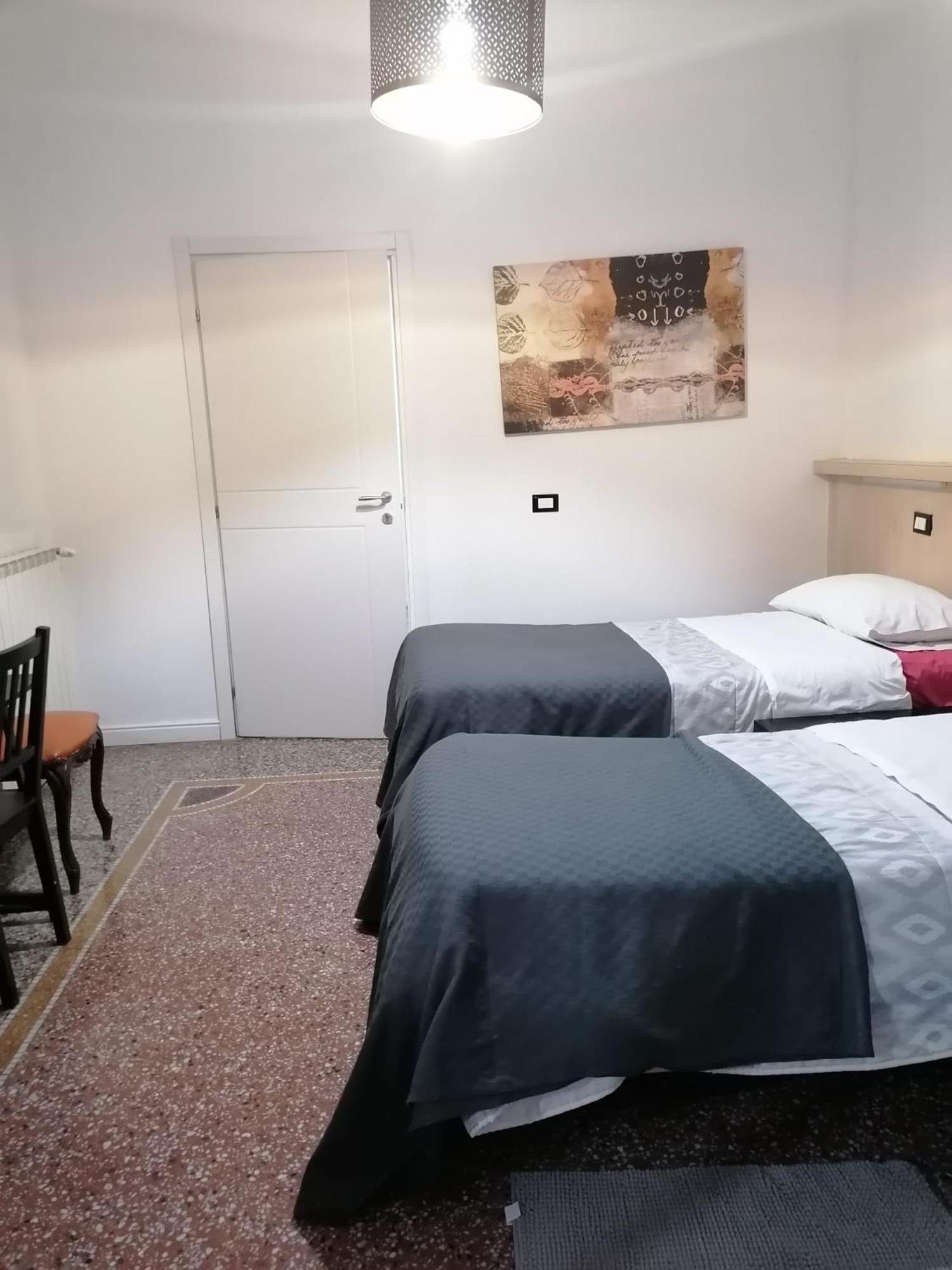 Acquamarina Hotel Генуа Екстериор снимка