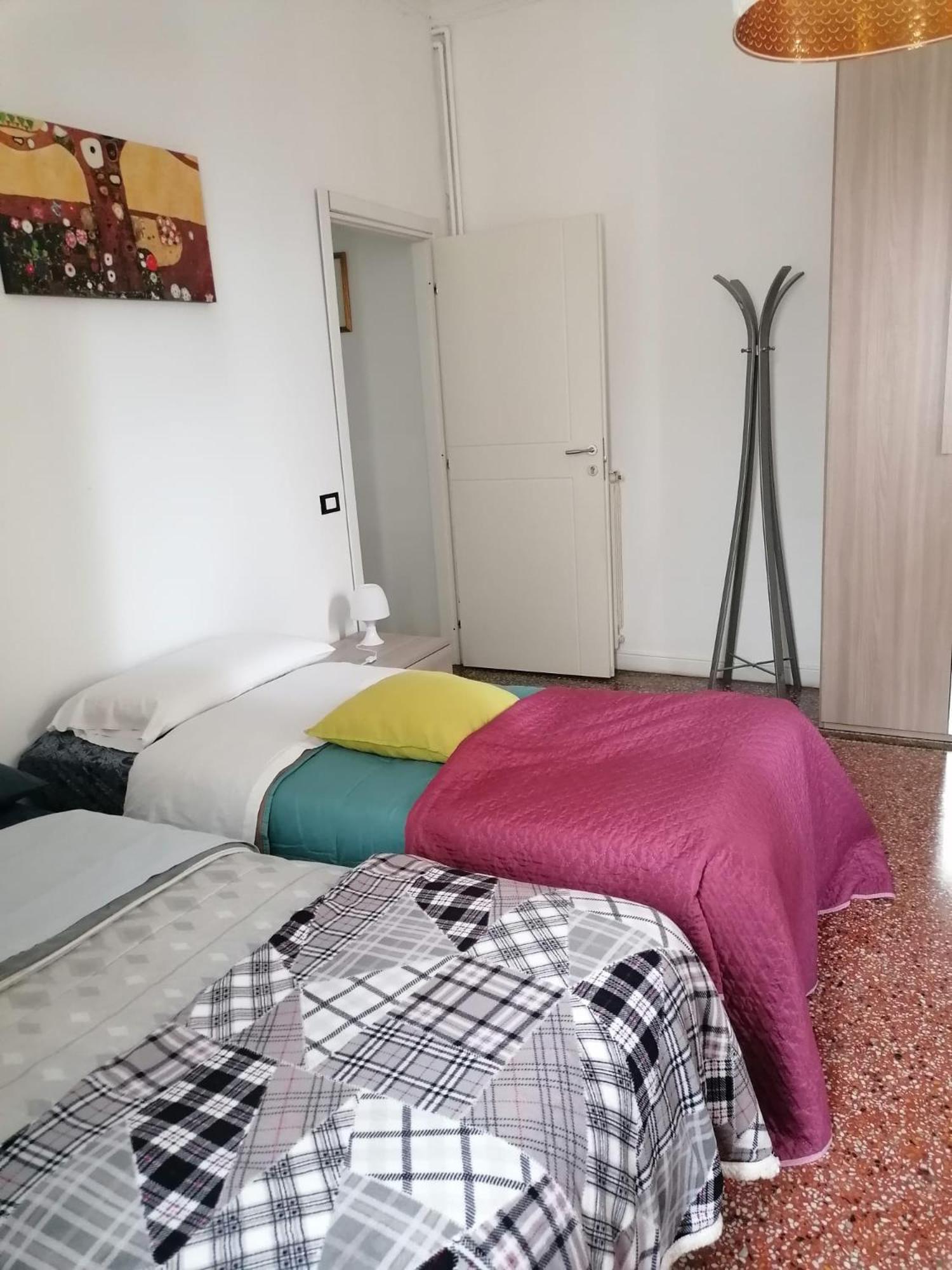 Acquamarina Hotel Генуа Екстериор снимка